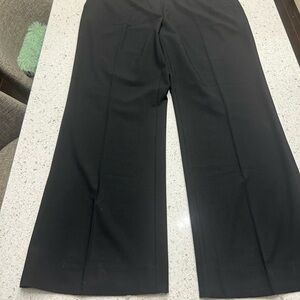 Chic Black Wide-Leg Trousers